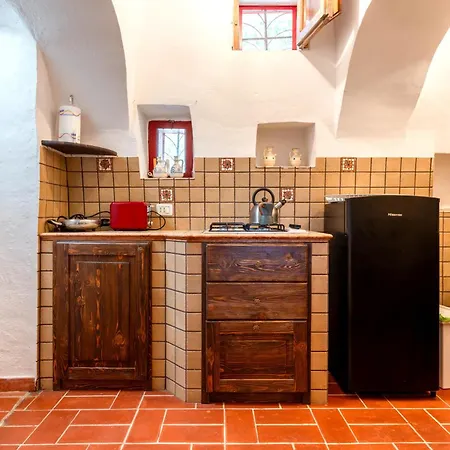 Apartment Trullo With Private Garden And Pine Forest *