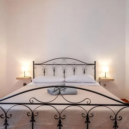 Trullo With Private Garden And Pine Forest Martina Franca